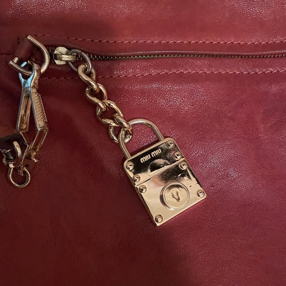 Miu Miu Rare Authantic Leather Crossbody Bag - Picture 5 of 10